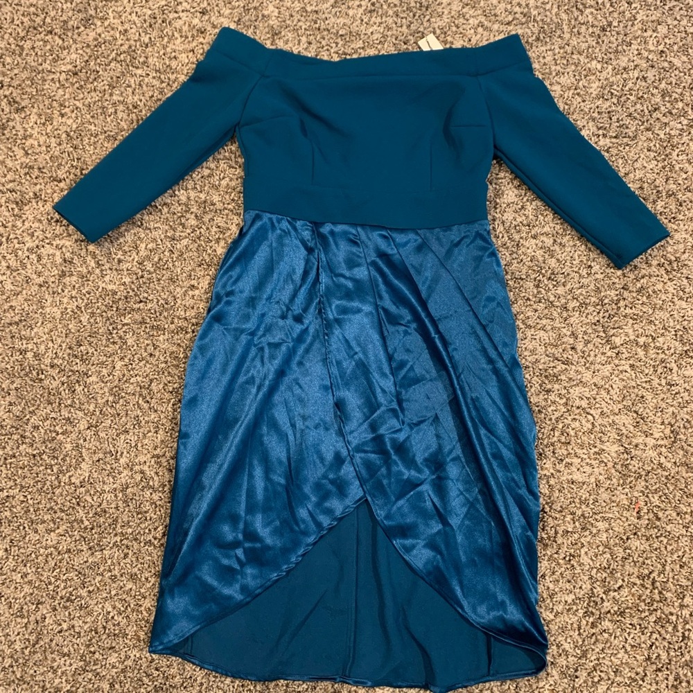 NWT New York & Company off the shoulder fun flirty midi size Medium